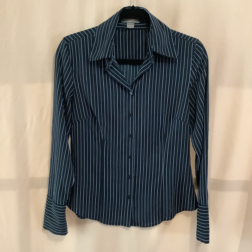 Beechers Brook Stretch Y2K style fitted striped blouse